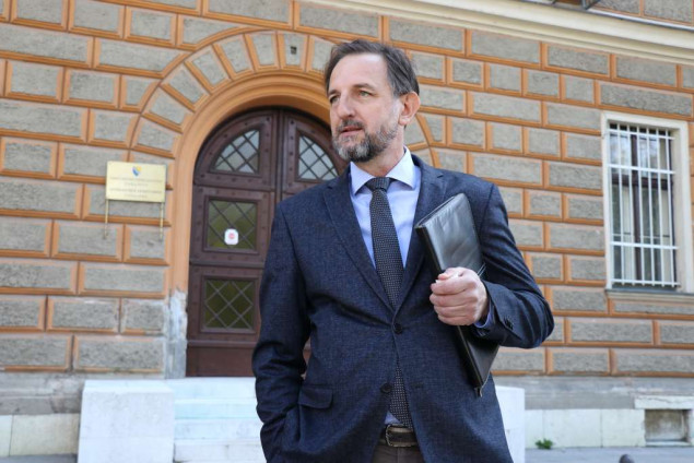 Zajednička komisija NSRS i Vijeća naroda o zakonu o nepokretnoj imovini