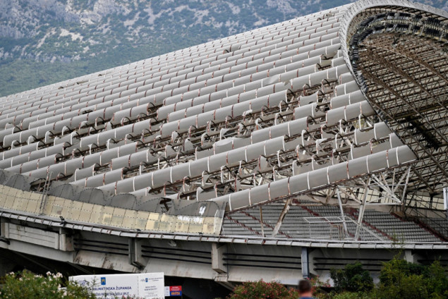 Iako su prošli sati, Splitom i dalje odjekuju vatrogasne sirene