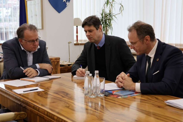 Nikšić-Merlen: Važan zajednički rad na zaštiti standarda građana