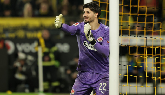 Nikola Vasilj najbolji u pobjedi svog tima protiv Hoffenheima