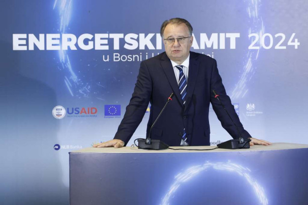 Nikšić: U svemu vidimo podjele i lične interese, uskoro ćemo morati doći do rješenja