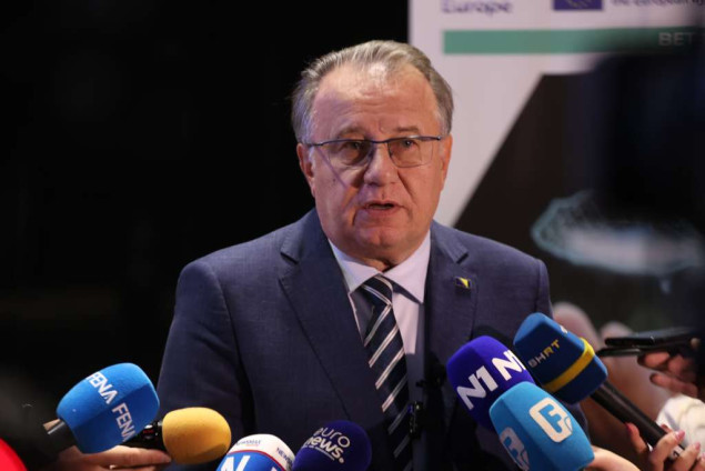 Nikšić: Stav kongresmena Keatinga je legitiman, ali mi sarađujemo sa zvaničnom vlašću SAD-a
