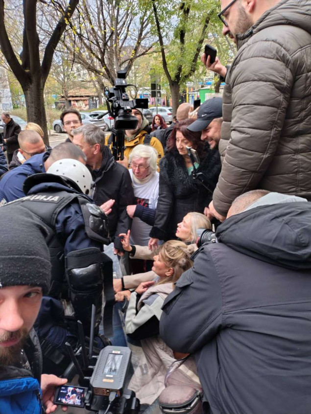 Srbija: Blokade policijske postaje i Rektorata u Novome Sadu