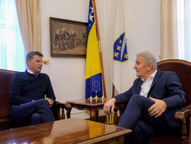 Novalić i Lendo: Donositi konstruktivna rješenja temeljena na poštivanju Ustava i zakona