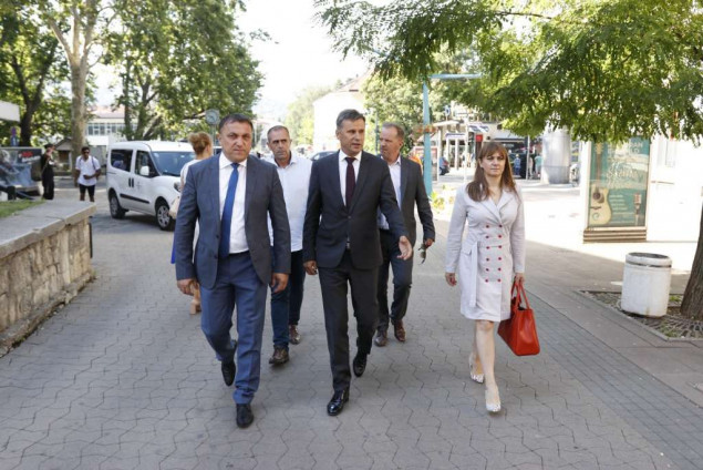 Novalić: Nastavljamo ulagati u Bihać, vlada je do sada osigurala oko 100 miliona KM