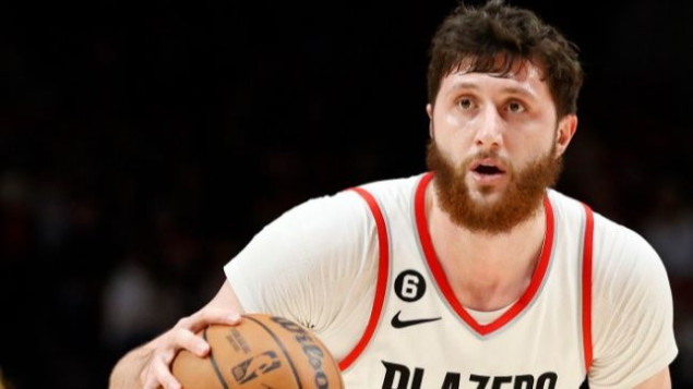 Lakersi i dalje u trci za play-off, odlična partija Nurkića u porazu Portlanda