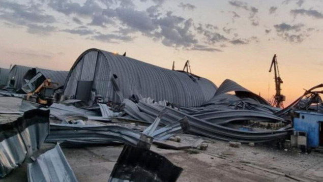 Ruski dronovi napali oblast Odese, pogođena luka na Dunavu, povrijeđena dva civila