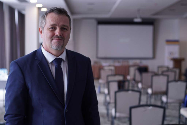 Ogrešević: Predstavnici stranaka Trojke obaraju glavu pred Dodikom