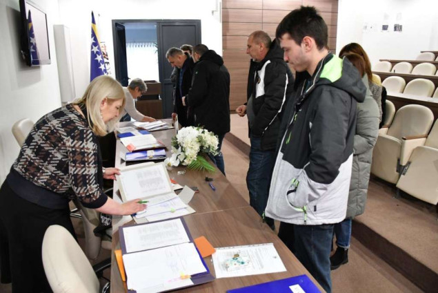 Općina Ilidža izdvojila više od million KM za stipendije učenicima i studentima