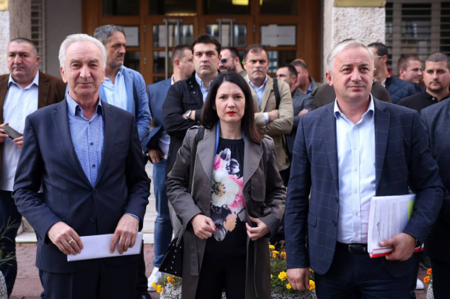 U Banjaluci večeras protest opozicije, Dodik poručio da ne mogu šetati gradom, MUP se ne oglašava