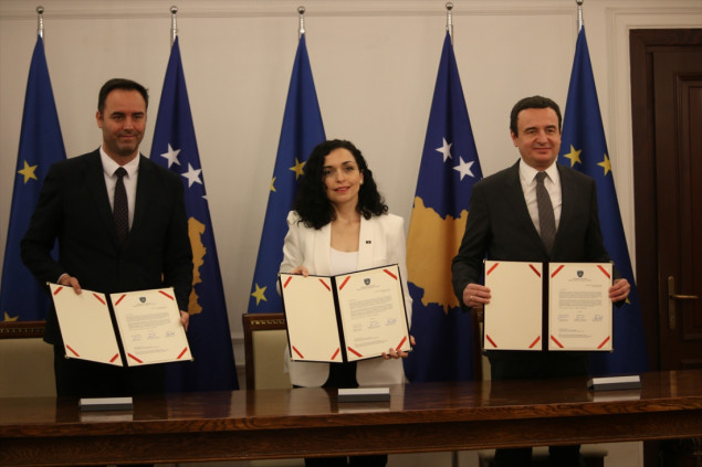 Na ceremoniji u Prištini potpisana prijava za članstvo Kosova u EU