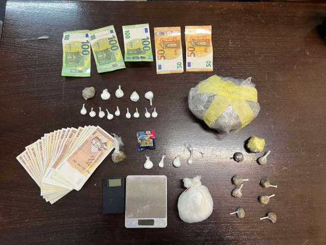 U Sarajevu uhapšen muškarac, policija pronašla više od 30 pakovanja droge