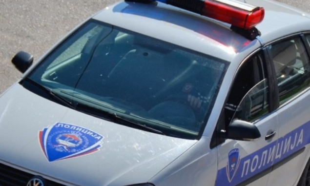 Uhapšen muškarac sa Pala, pokušao da s puta izgura vozilo u kojem je bio pjevač Aca Lukas