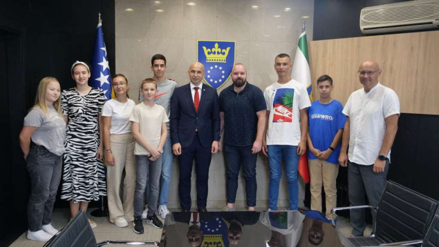Premijer ZDK ugostio mlade robotičare koji su se plasirali na EP u robotici u Italiji