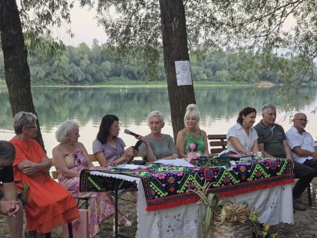 Pjesnici iz regiji na obali rijeke Save razgovarali o granicama