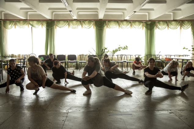 Plesom protiv psihičke traume djece u Harkovu