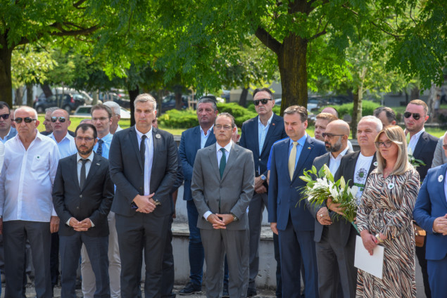 U Podgorici obilježen Dan sjećanja na genocid u Srebrenici