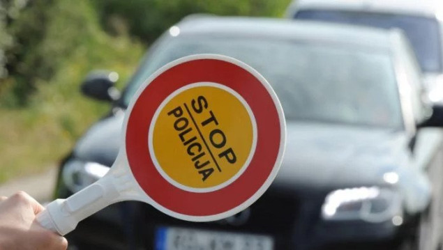 MUP KS tokom petka i subote iz saobraćaja isključio 50 vozača u alkoholiziranom stanju