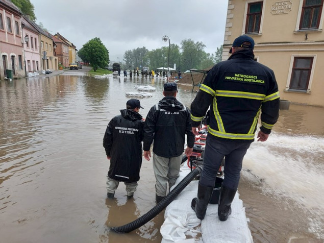 Vrhunac vodnog vala u Hrvatskoj očekuje se tijekom noći