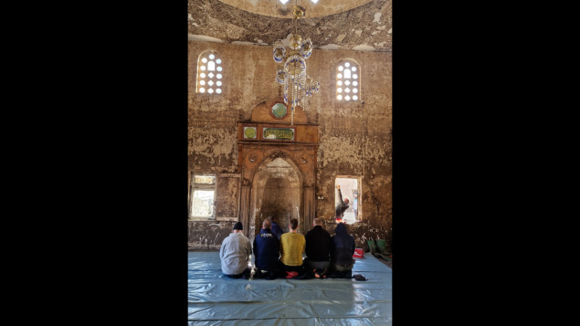 U džamiji u Donjoj Jablanici teško oštećenoj u poplavama klanjan prvi namaz