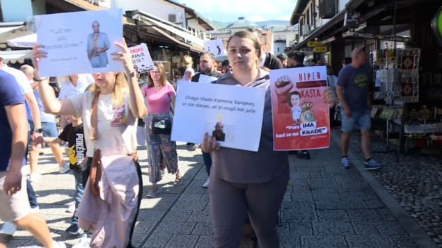 Mladi u Sarajevu održali još jedne proteste, pripremaju kolektivnu tužbu