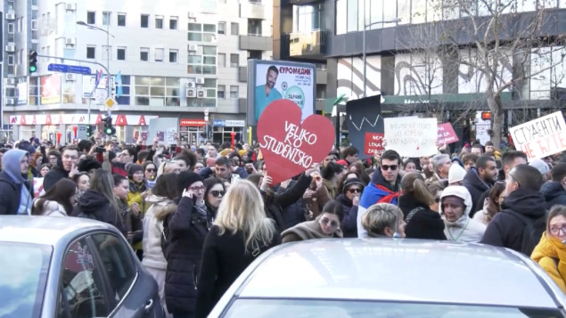 U gradovima u Srbiji i danas 15-minutna šutnja za žrtave tragedije u Novom Sadu
