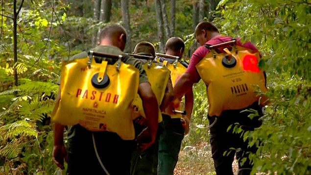 Krajina se 11. dan bori s požarima, vatra aktivna na više područja