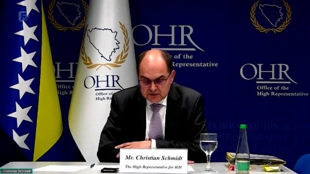 Schmidt: Vidim da korištenje batine daje rezultate