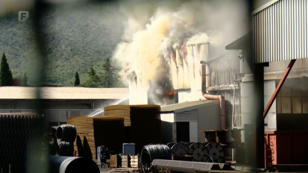 Veliki požar u mostarskoj tvrtki Ferro Keš