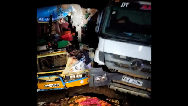 U autobuskoj nesreći u Keniji poginulo najmanje deset osoba