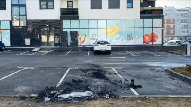 U Istočnom Sarajevu zapaljeno vozilo Predraga Nešića, zastupnika u NSRS-u