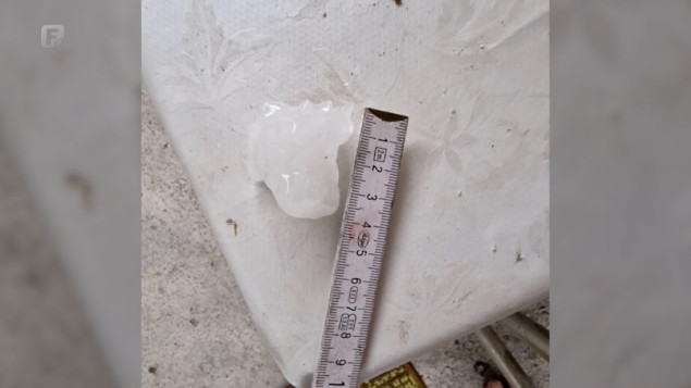 Nevrijeme zahvatilo Doboj i dijelove Tešnja, padao grad veličine jajeta