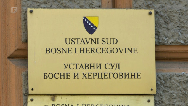 Ustavni sud BiH: Član zakona kojim se kriminalizuje kleveta u RS-u neustavan, odredba ukinuta