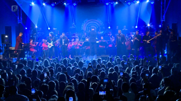 Grupa Helem Nejse održala spektakularan koncert sa Sarajevskom filharmonijom
