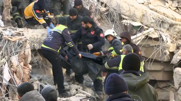 Djevojčica spašena iz ruševina zahvaljujući spasilačkim ekipama iz BiH