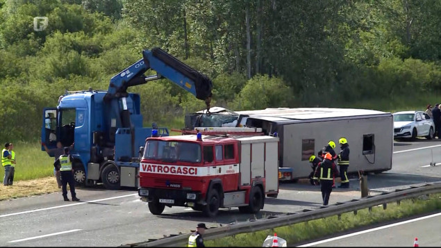 Hrvatska: Dvije osobe poginule u sudaru autobusa i osobnog vozila iz BiH