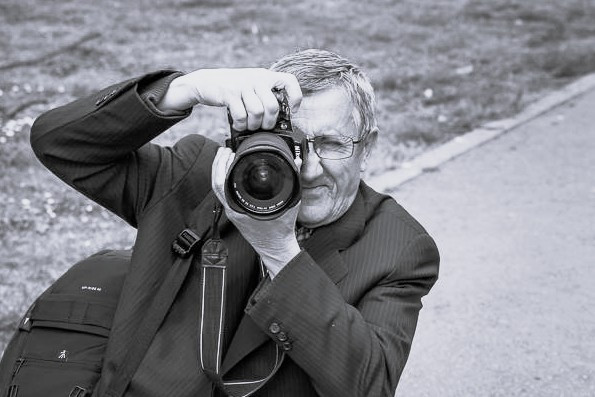 Preminuo bh. fotograf Bakir Nikšić, hroničar sarajevskih ulica