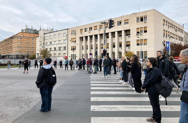Studenti i građani Niša obilježili 20 mjeseci od pada nadstrešnice u Novom Sadu