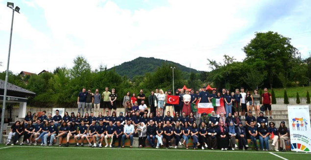 U Potočarima počeo 21. EMMAUS Međunarodni omladinski radni kamp uz učešće volontera iz 13 zemalja