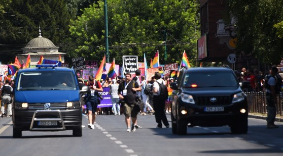 Zbog Povorke ponosa obustava motornog ali i pješačkog saobraćaja na više lokacija