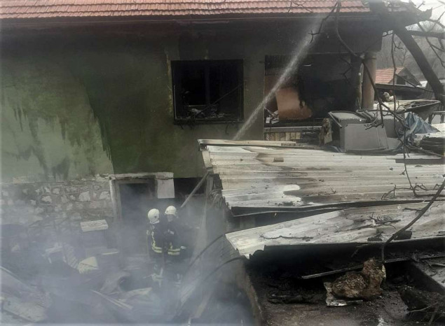 U Tuzli jedna osoba povrijeđena u požaru