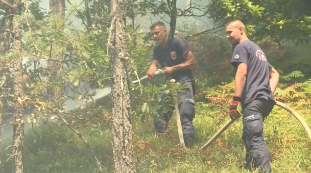 Situacija sa požarom na Konjuhu iznad Kladnja i dalje složena