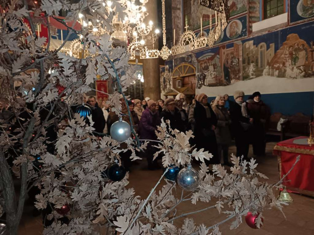 Pravoslavci u BiH i svijetu danas obilježavaju Božić, praznik Hristova rođenja