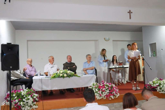 Predstavljana knjiga “Selo Crvenice – pečat jednog vremena”