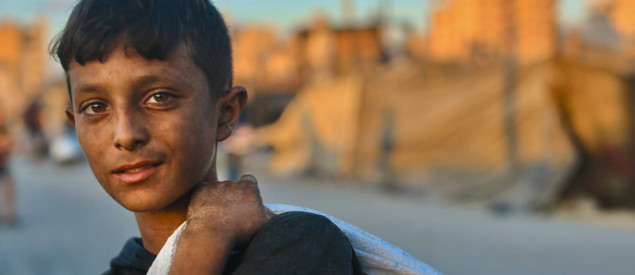 UN: Izrael nastavlja bombardovanjem raseljavati čitave porodice u Gazi