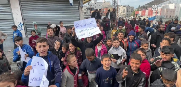 Protest palestinske djece: Oni koji ne umru u napadima umrijet će od gladi