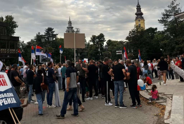 U više gradova Srbije održan protest građana koji se protive blokadama