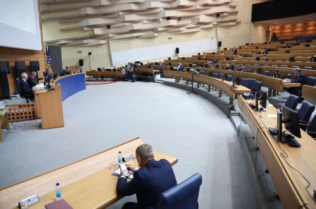 Predstavnički dom PSBiH sutra o smjeni ministra Nenada Nešića