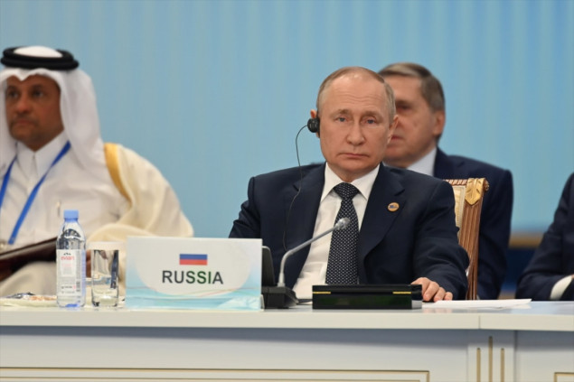 Putin: Rusija se zalaže za reviziju principa globalnog finansijskog sistema