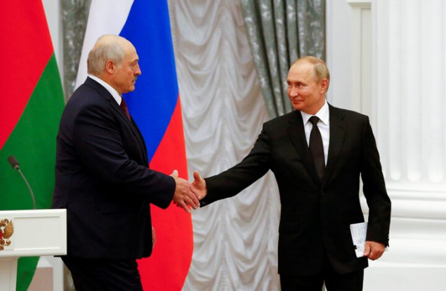 Tokom posjete Bjelorusiji, Putin doveo u pitanje legitimitet ukrajinskog predsjednika